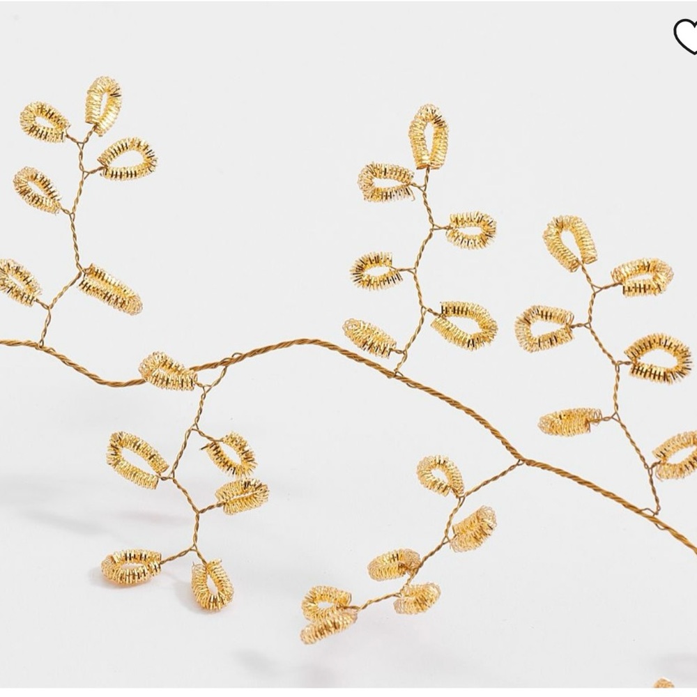 Pottery Barn jeweled garland - Picture 4 of 14